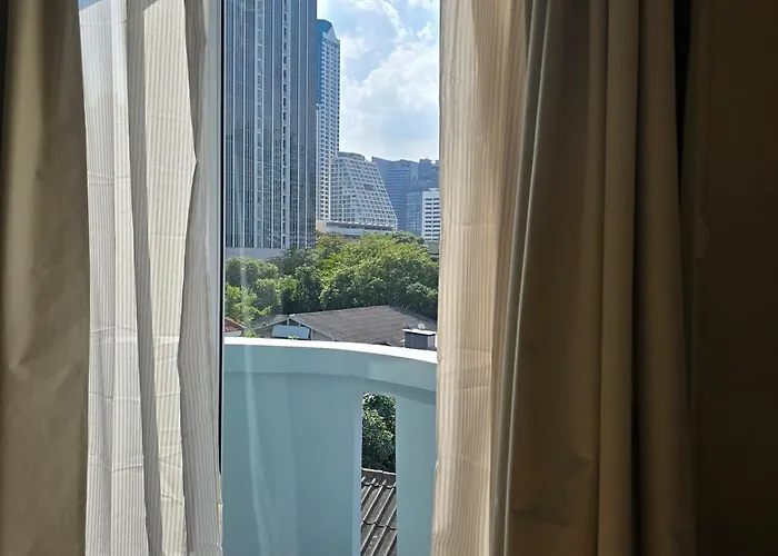 Duplex Silom No 6 アパート